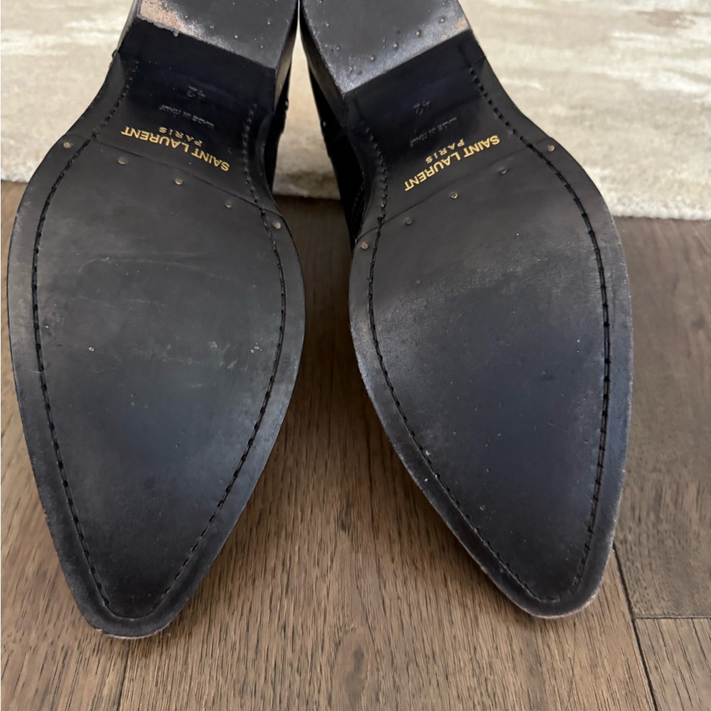 $1,500 Saint Laurent Black Dakota 50 Studded Leather Ankle Boots. - Picture 6 of 8